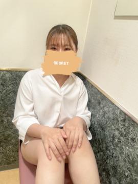 ㌴